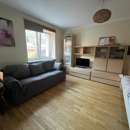 Apartment Entire Studio Flat *